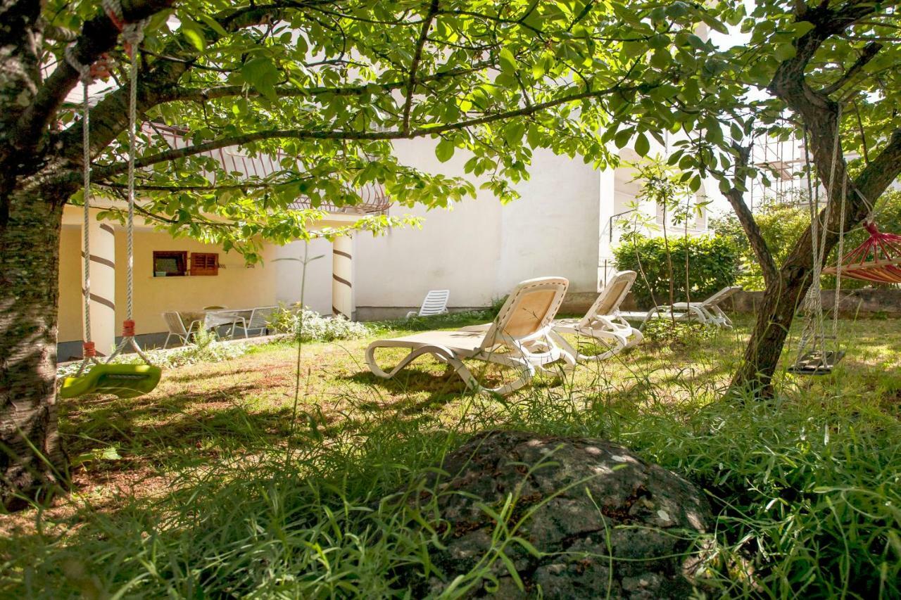 Apartment Regina Rovigno Esterno foto
