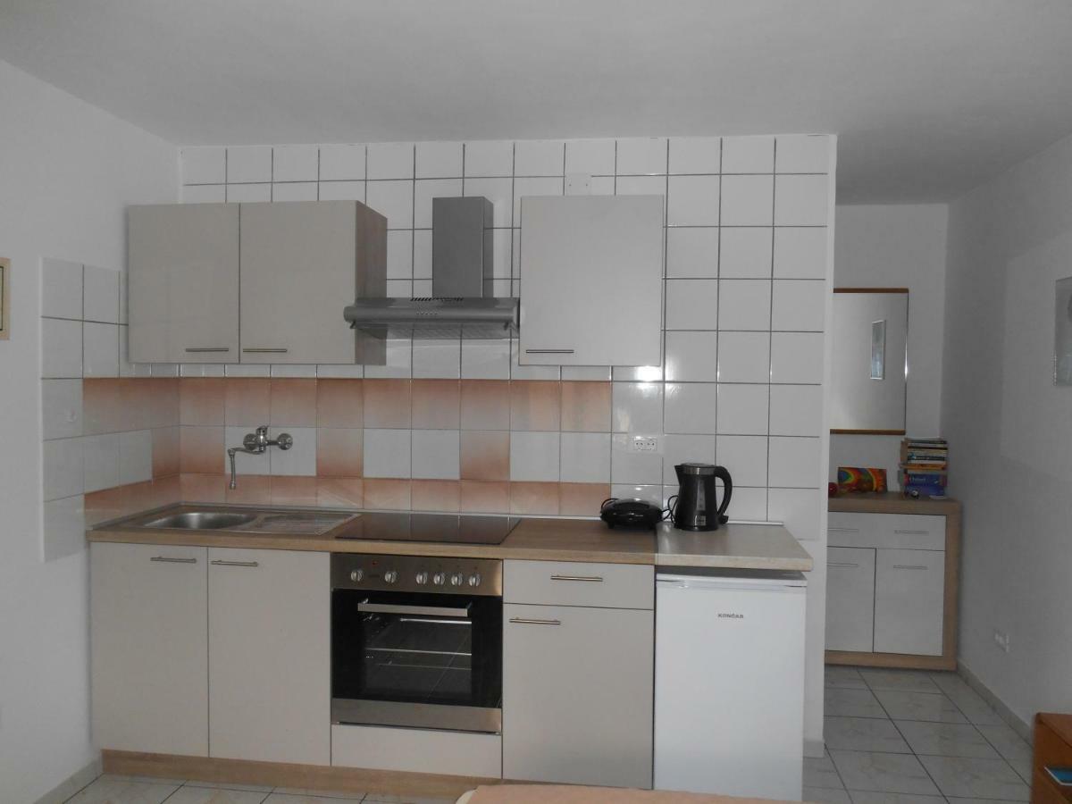 Apartment Regina Rovigno Esterno foto